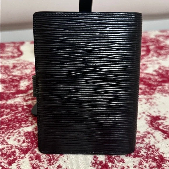 Louis Vuitton Black Leather Passport Cover/Agenda PM - Picture 4 of 15